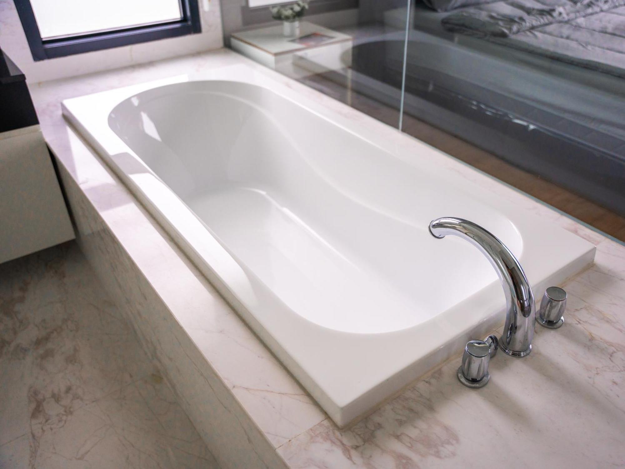 Artistic Marina View 3br Permas W Bathtub & Seaview Balcony Permas By Our